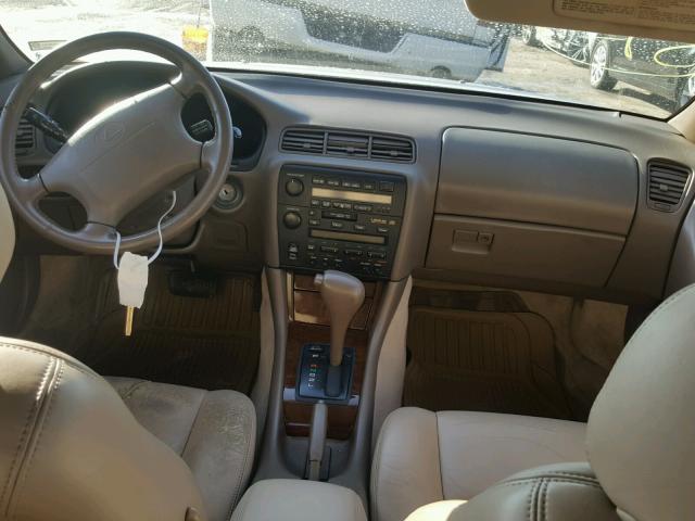 JT8GK13T8S0111207 - 1995 LEXUS ES 300 BEIGE photo 9