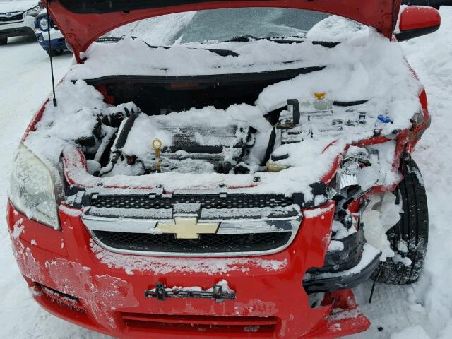 KL1TD56E99B329306 - 2009 CHEVROLET AVEO LS RED photo 7