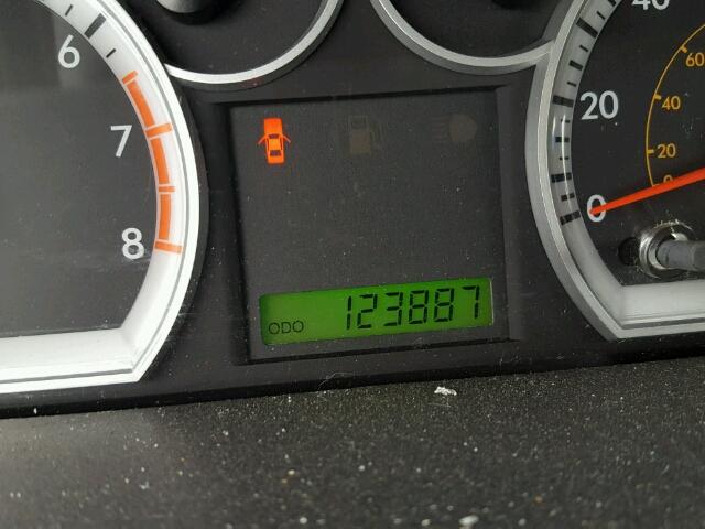 KL1TD56E99B329306 - 2009 CHEVROLET AVEO LS RED photo 8