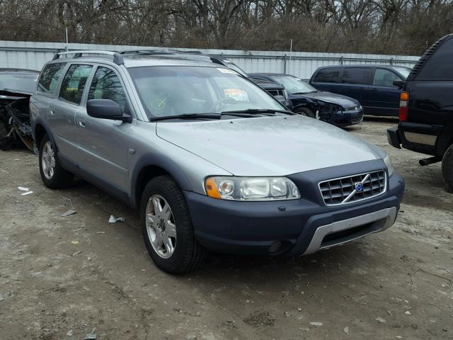 YV1SZ592051184853 - 2005 VOLVO XC70 SILVER photo 1