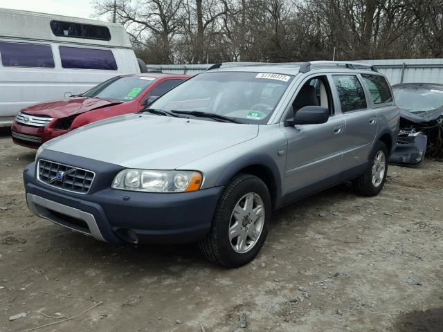 YV1SZ592051184853 - 2005 VOLVO XC70 SILVER photo 2