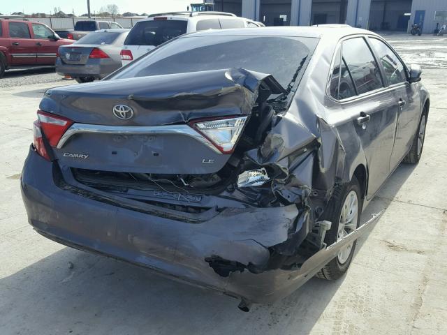 4T4BF1FK9GR520112 - 2016 TOYOTA CAMRY LE GRAY photo 4