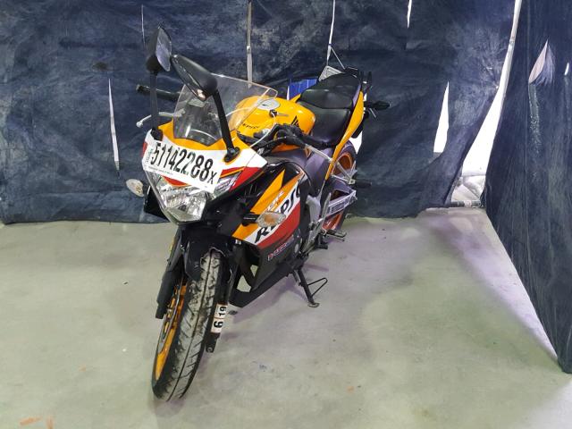 MLHMC4106D5302669 - 2013 HONDA CBR250 R ORANGE photo 2