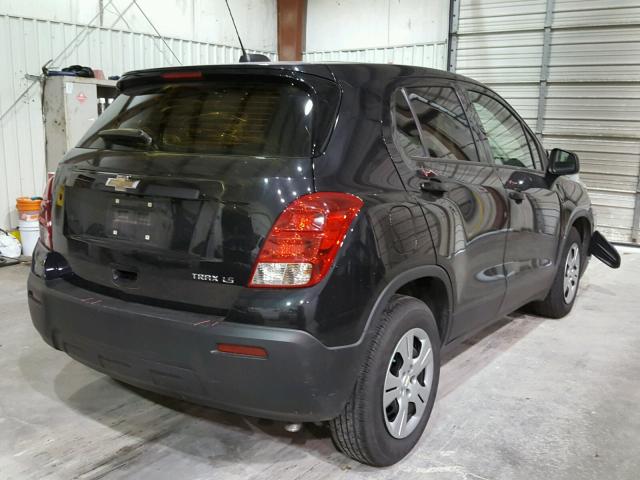 KL7CJKSB9GB574256 - 2016 CHEVROLET TRAX LS BLACK photo 4