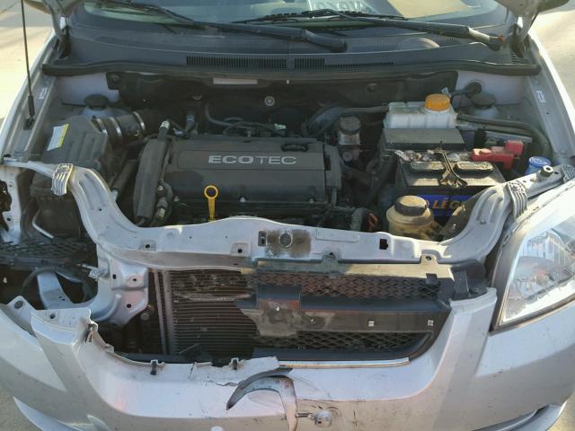 KL1TD5DE4AB102273 - 2010 CHEVROLET AVEO LS SILVER photo 7