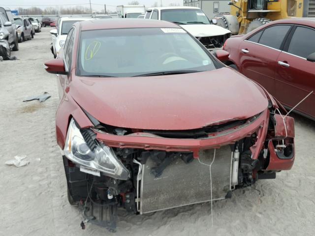 1N4AL3AP9EC112686 - 2014 NISSAN ALTIMA 2.5 RED photo 9