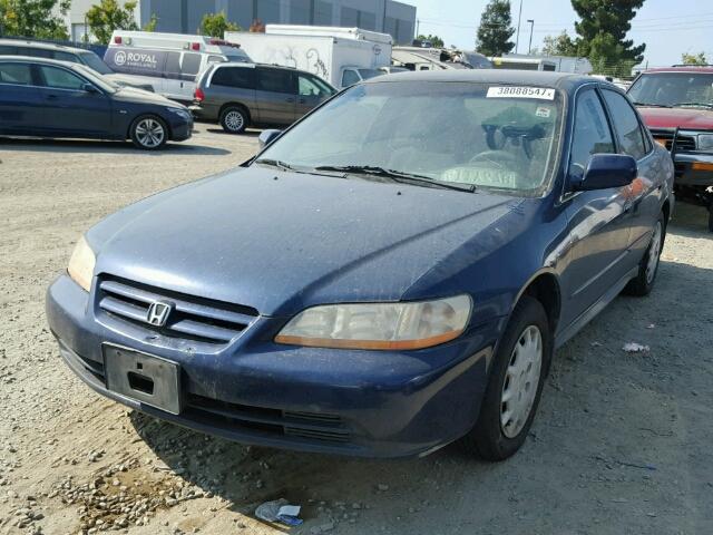 3HGCG66511G703202 - 2001 HONDA ACCORD LX BLUE photo 2