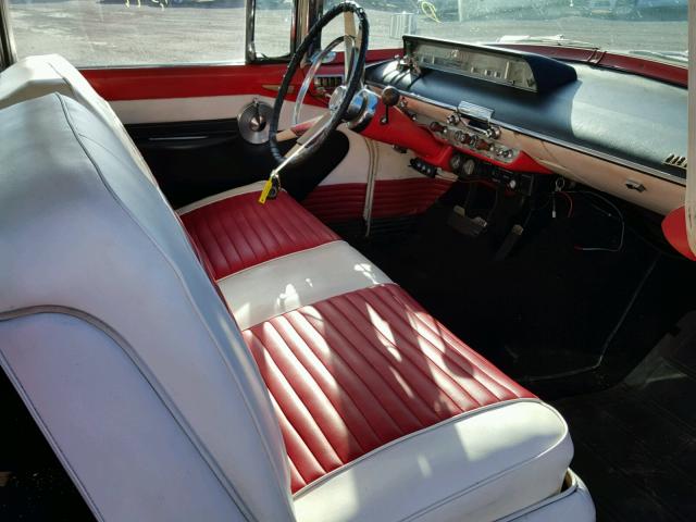 56WA33118L - 1956 LINCOLN PREMIERE RED photo 5