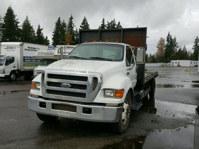 3FRNF65N35V150181 - 2005 FORD F650 SUPER WHITE photo 2