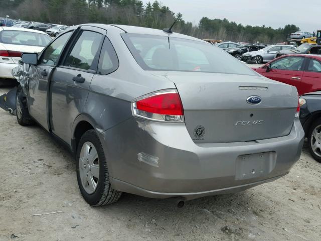 1FAHP34N58W121109 - 2008 FORD FOCUS S/SE GRAY photo 3