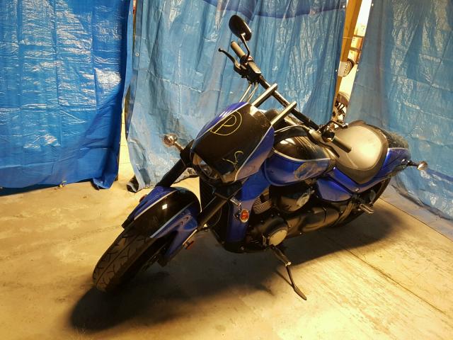 JS1VY53A3H2100619 - 2017 SUZUKI VZR1800 BLUE photo 2