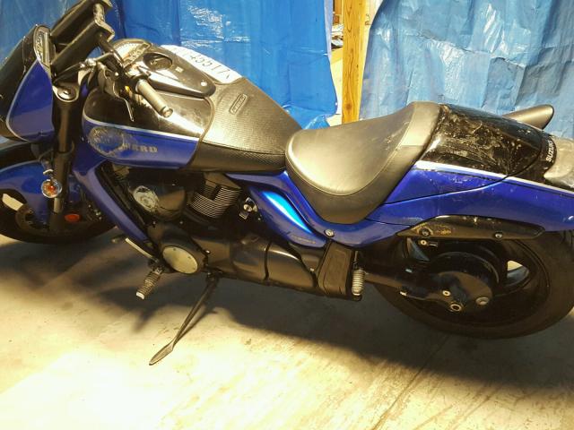 JS1VY53A3H2100619 - 2017 SUZUKI VZR1800 BLUE photo 9