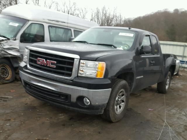 2GTEK19C581247338 - 2008 GMC SIERRA K15 BLACK photo 2