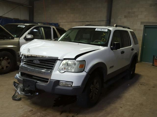 1FMEU73806UA64489 - 2006 FORD EXPLORER X WHITE photo 2