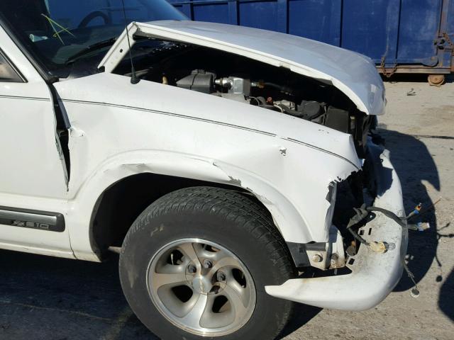 1GCCS19W418153312 - 2001 CHEVROLET S TRUCK S1 WHITE photo 9