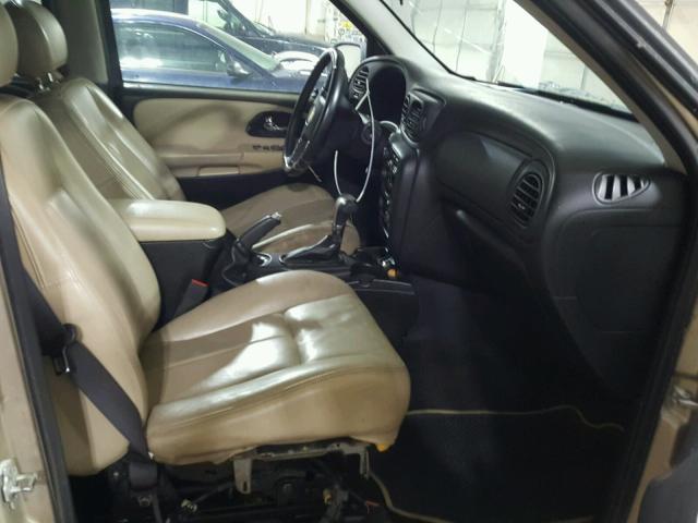 1GNDT13S652196640 - 2005 CHEVROLET TRAILBLAZE GOLD photo 5