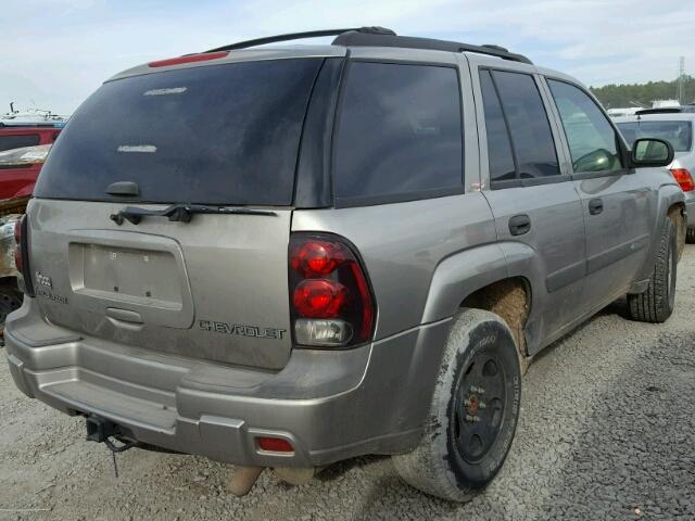 1GNDS13S232125743 - 2003 CHEVROLET TRAILBLAZE BROWN photo 4