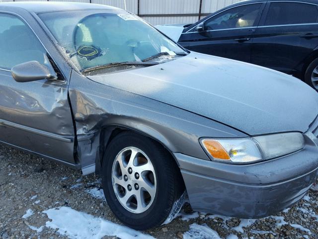 4T1BF22K7XU088772 - 1999 TOYOTA CAMRY LE GRAY photo 9