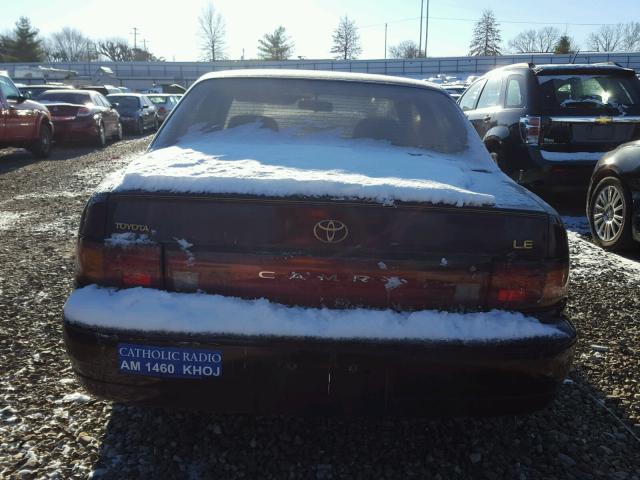 4T1SK12EXPU267338 - 1993 TOYOTA CAMRY LE MAROON photo 9