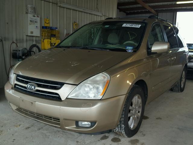 KNDMB233766075362 - 2006 KIA SEDONA EX GOLD photo 2