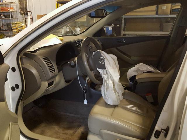 1N4AL21E09N449654 - 2009 NISSAN ALTIMA 2.5 WHITE photo 5