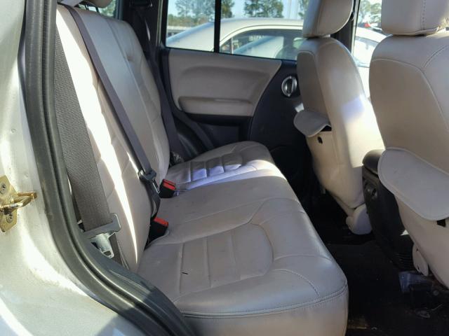 1J4GK58K42W317432 - 2002 JEEP LIBERTY LI SILVER photo 6