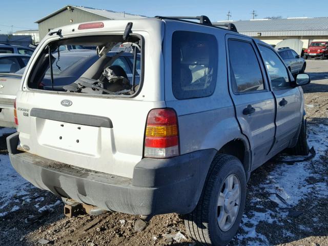 1FMYU93114KA95738 - 2004 FORD ESCAPE XLT SILVER photo 4