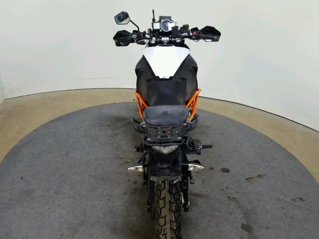 VBKV29401FM930908 - 2015 KTM 1190 ADVEN ORANGE photo 9