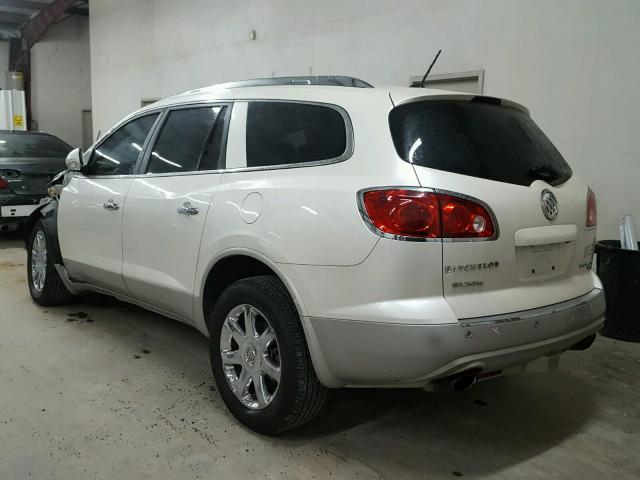 5GAER23D19J111882 - 2009 BUICK ENCLAVE CX WHITE photo 3