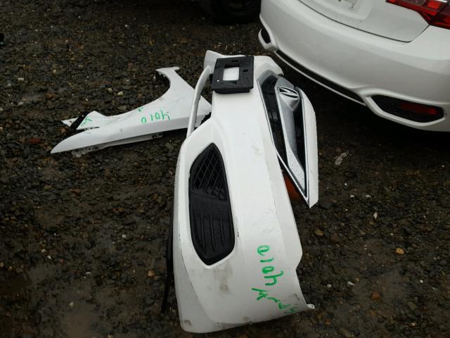 19UDE2F79HA002016 - 2017 ACURA ILX PREMIU WHITE photo 9