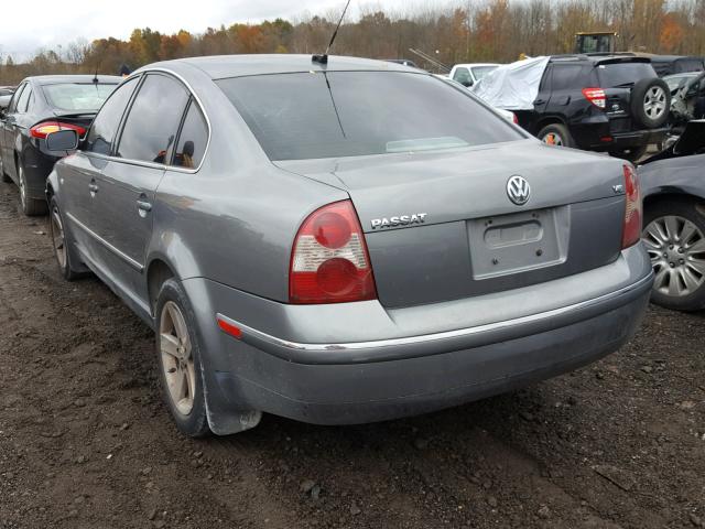 WVWRH63B04P104730 - 2004 VOLKSWAGEN PASSAT GLX GRAY photo 3