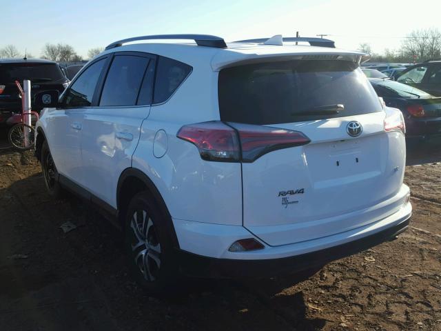 2T3ZFREVXHW335224 - 2017 TOYOTA RAV4 LE WHITE photo 3