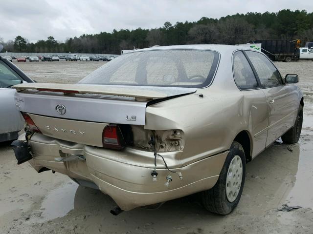 4T1SK12C4SU523965 - 1995 TOYOTA CAMRY LE TAN photo 4