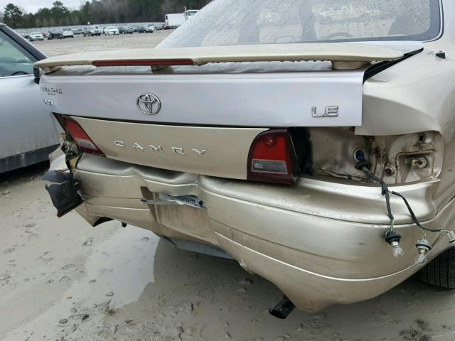 4T1SK12C4SU523965 - 1995 TOYOTA CAMRY LE TAN photo 9