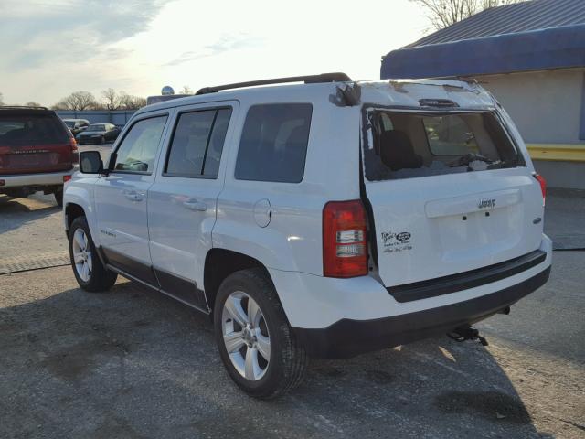 1C4NJRFB2ED665157 - 2014 JEEP PATRIOT LA WHITE photo 3