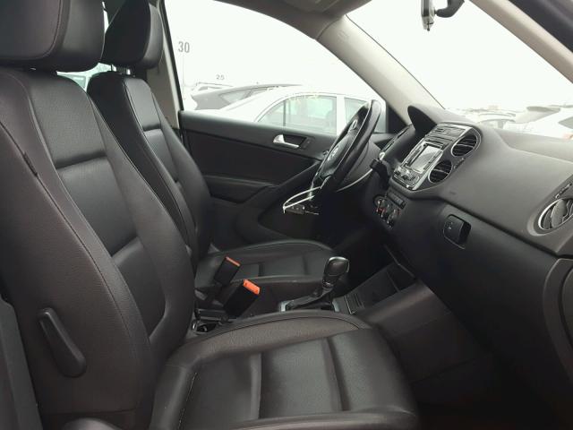 WVGBV7AX3DW556428 - 2013 VOLKSWAGEN TIGUAN S SILVER photo 5