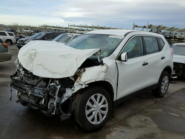 KNMAT2MVXGP661453 - 2016 NISSAN ROGUE S WHITE photo 2