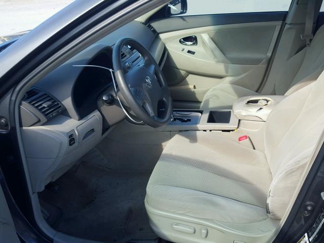 4T1BE46K19U389436 - 2009 TOYOTA CAMRY BASE GRAY photo 5