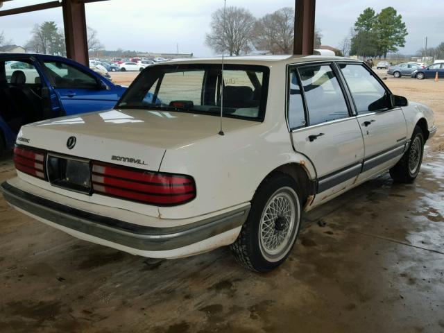 1G2HX54C2KW295994 - 1989 PONTIAC BONNEVILLE WHITE photo 4