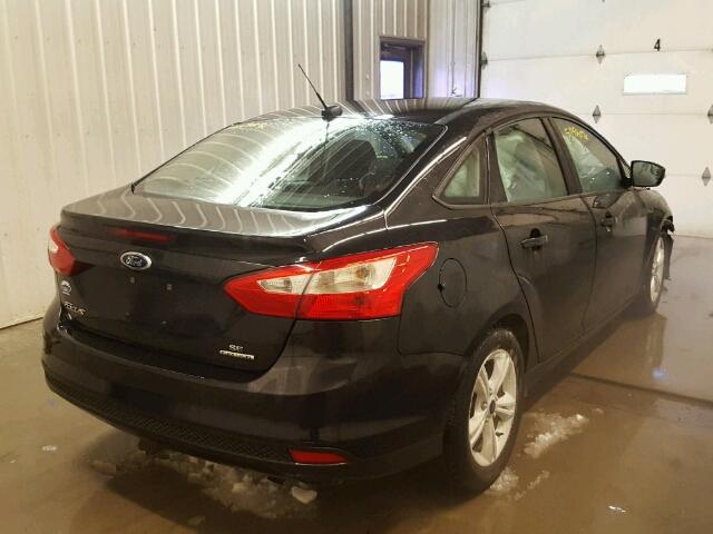 1FADP3F29EL138509 - 2014 FORD FOCUS SE BLACK photo 4