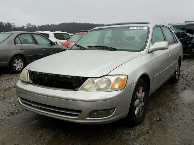 4T1BF28B7YU093947 - 2000 TOYOTA AVALON XL SILVER photo 2