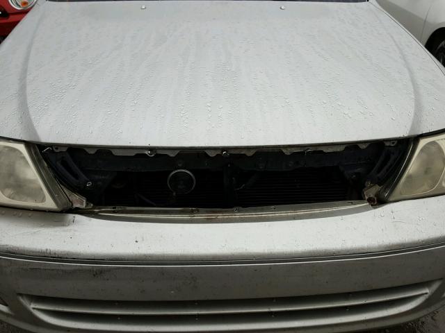 4T1BF28B7YU093947 - 2000 TOYOTA AVALON XL SILVER photo 9