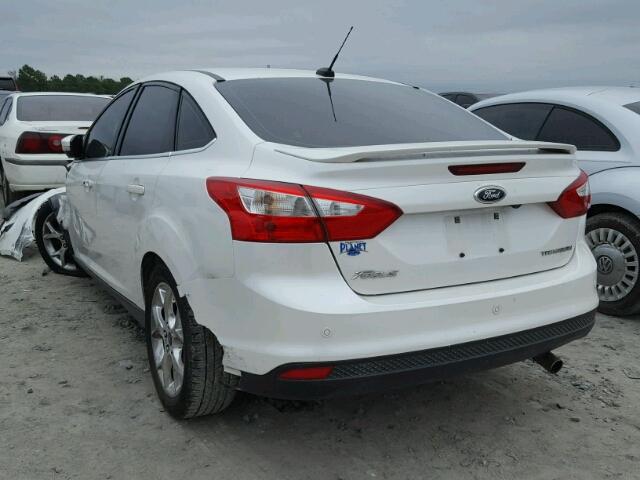 1FAHP3J27CL355000 - 2012 FORD FOCUS TITA WHITE photo 3