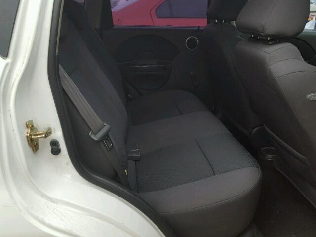 KL1TD66627B706540 - 2007 CHEVROLET AVEO BASE WHITE photo 6