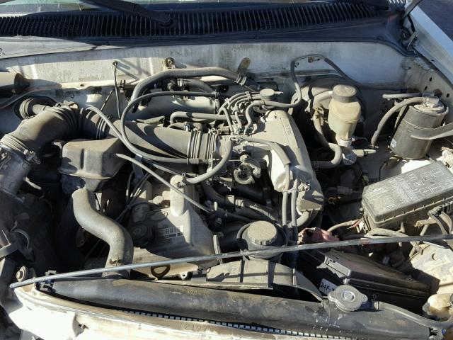 4TANL42N3TZ137684 - 1996 TOYOTA TACOMA WHITE photo 7