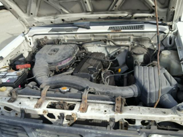 1N6SD11S9SC361048 - 1995 NISSAN TRUCK E/XE WHITE photo 7