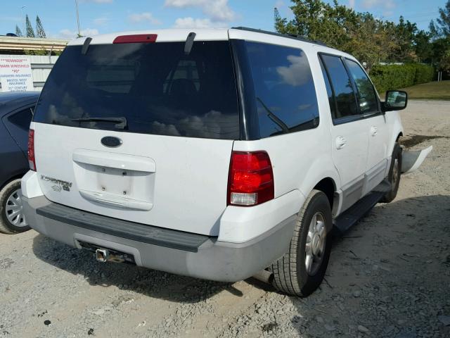 1FMRU15W63LC38660 - 2003 FORD EXPEDITION WHITE photo 4