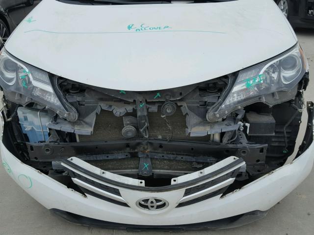 2T3WFREV5DW039847 - 2013 TOYOTA RAV4 XLE WHITE photo 9