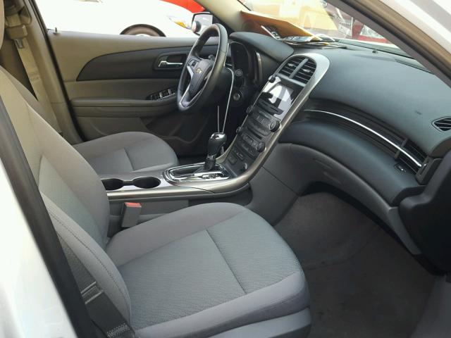 1G11B5SA7DF221169 - 2013 CHEVROLET MALIBU LS WHITE photo 5