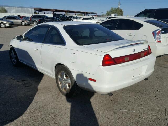 1HGCG2259WA020216 - 1998 HONDA ACCORD EX WHITE photo 3